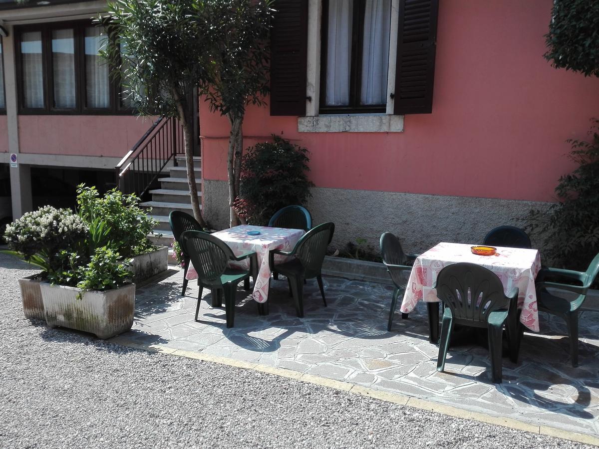 Albergo Giardino 토스콜라노마데노 외부 사진