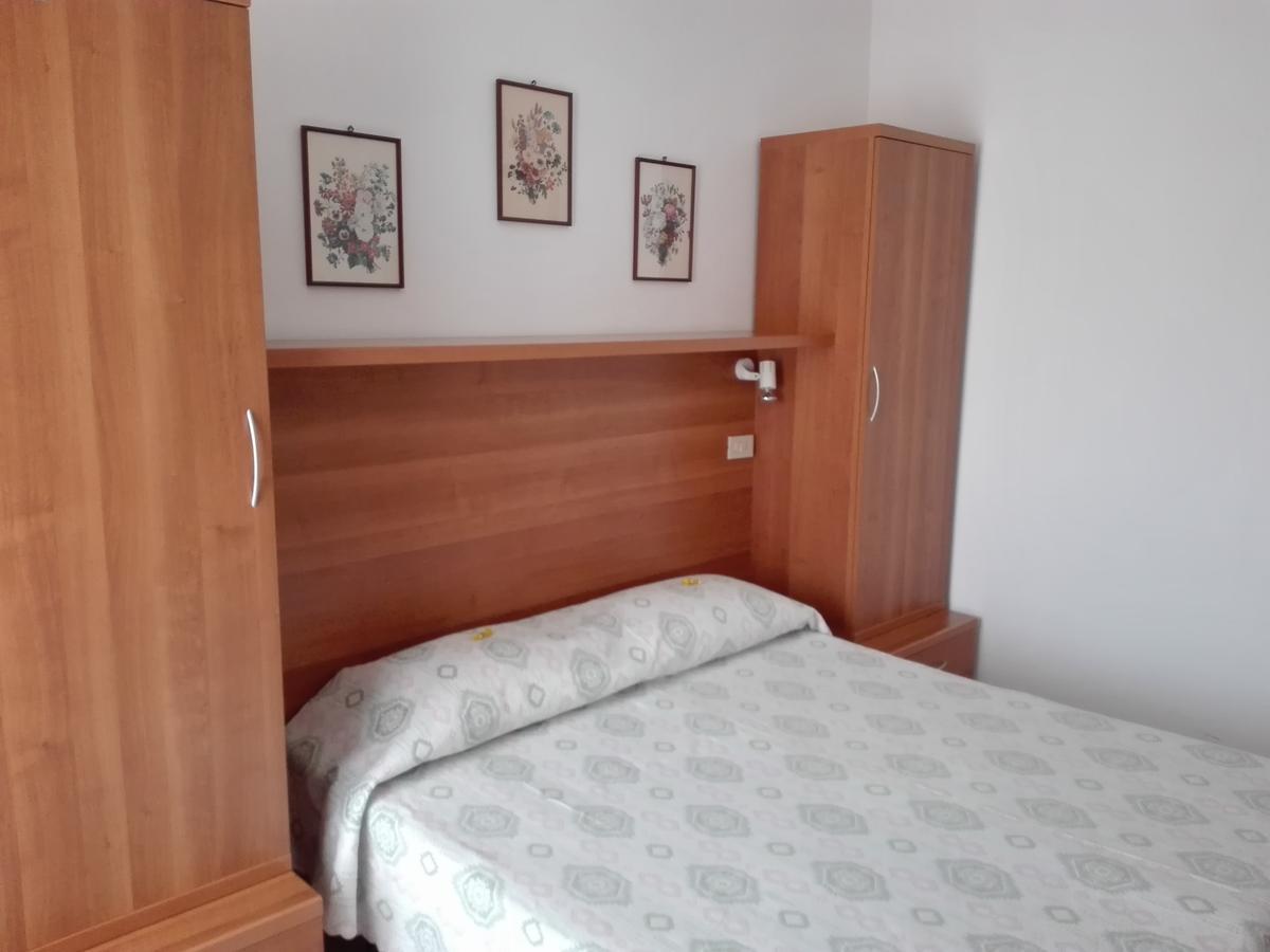 Albergo Giardino 토스콜라노마데노 외부 사진